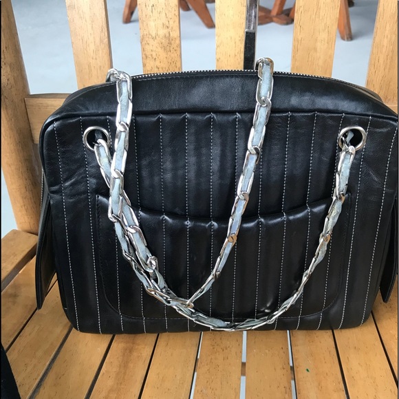 chanel modemoiselle black leather shoulder bag💼👜 - Picture 2 of 8